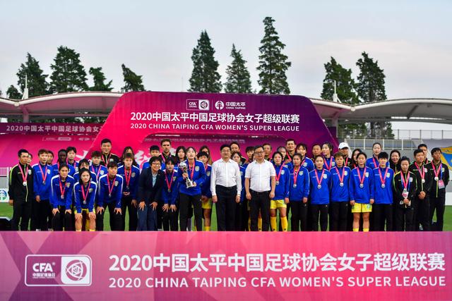 国青女足今日与大连足校展开热身赛