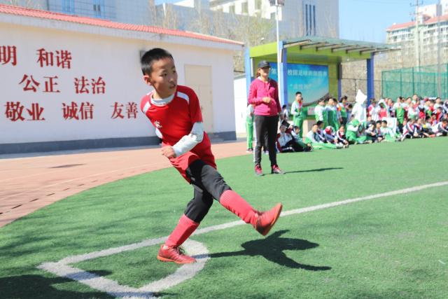 罗马诺澄清：加维不会以4700万英镑转投曼联