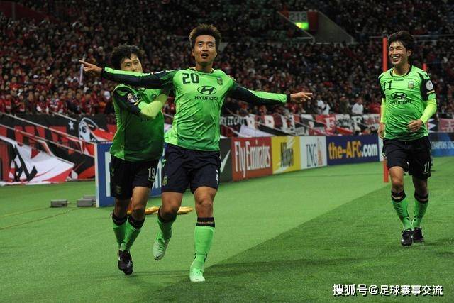 阿森纳报约4000万求购孔萨，维拉要价6000万